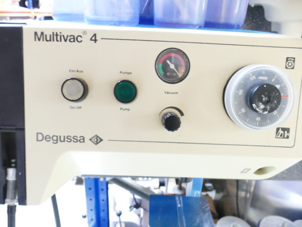 Degussa Multivac 4 Vakuum Anmischgerät Wandgerät mit 5 Becher 7936 – Bild 5