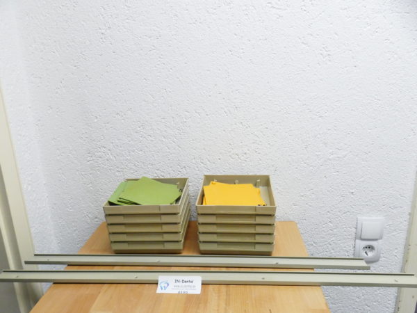 10 Kavo Arbeitsschalen mit Notizhalter mit 2 Schienen 8195