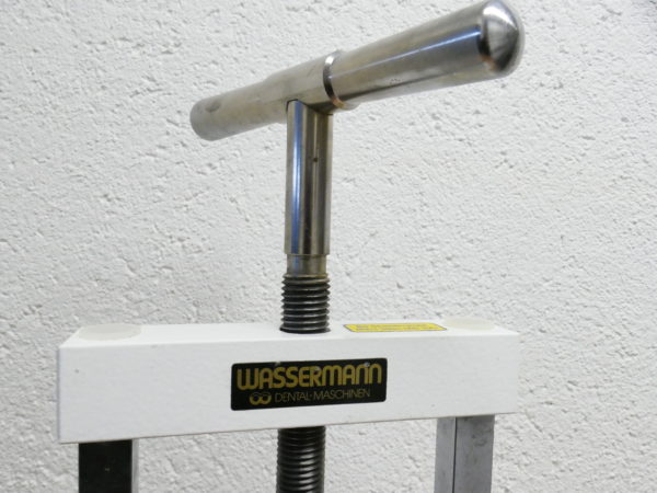 Wassermann Hydraulikpresse Typ WW-33 für 1-3 Küvetten 8205 – Bild 5