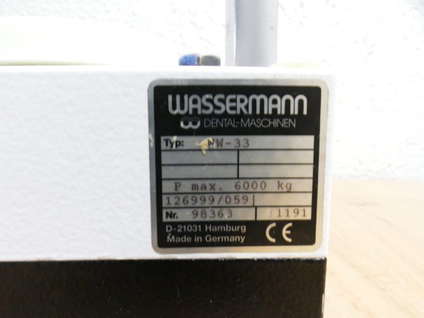 Wassermann Hydraulikpresse Typ WW-33 für 1-3 Küvetten 8205 – Bild 3