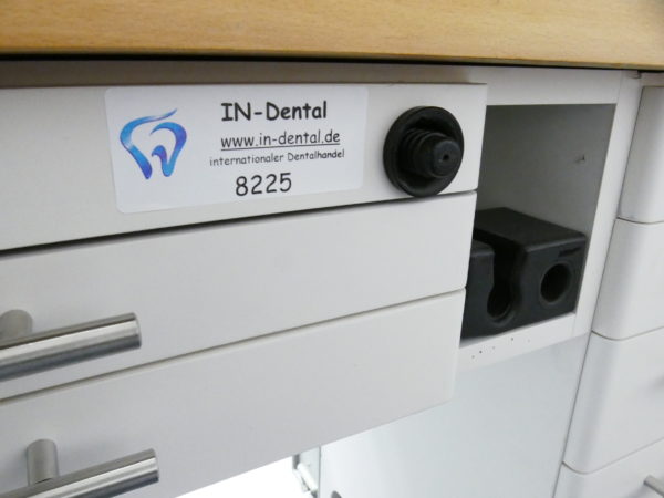 Freuding Dentalmöbel zweier Arbeitstisch mit Freuding Leuchten und Absaugungen 8225 – Bild 5