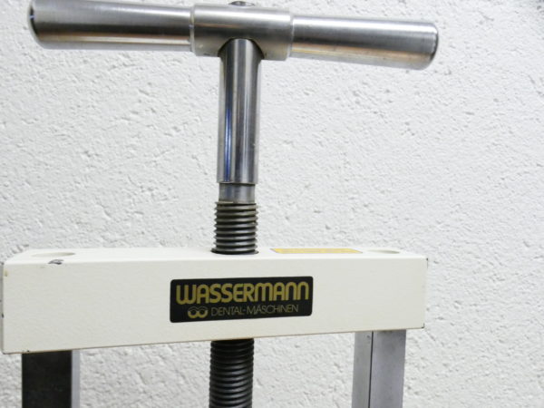 Wassermann Hydraulikpresse Typ WW-33 für 1-3 Küvetten 8237 – Bild 5