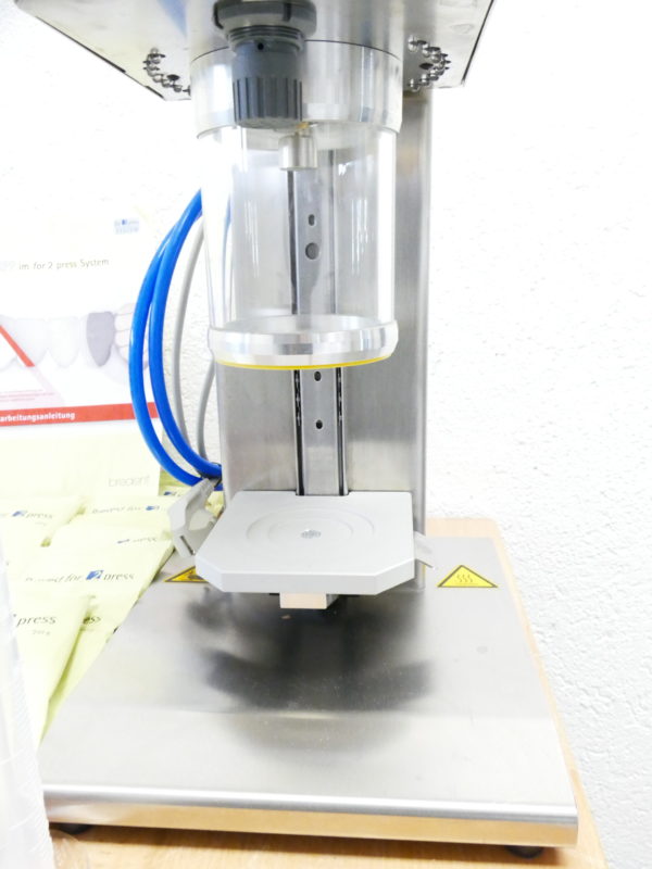 Bredent for 2 Press pneumatisches Vakuum-Pressgerät mit Zubehör 8404 – Bild 8