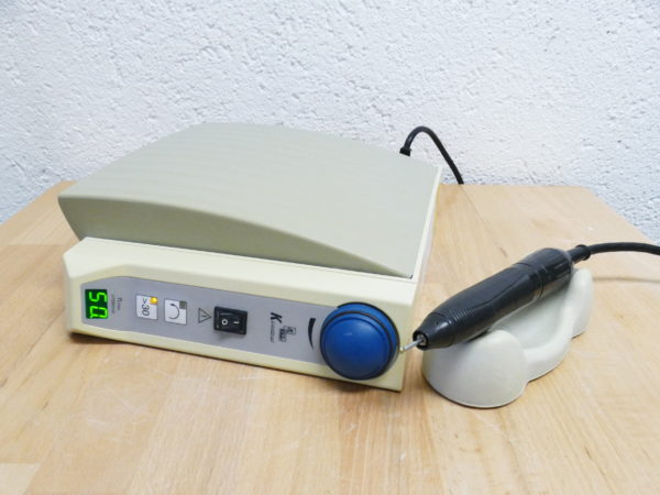 Kavo EWL K-Control Anlage mit Knieanlasser und Handstück 8415
