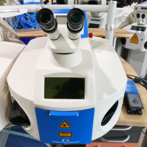 Laser von Dentaurum Typ Desktop compact 8428