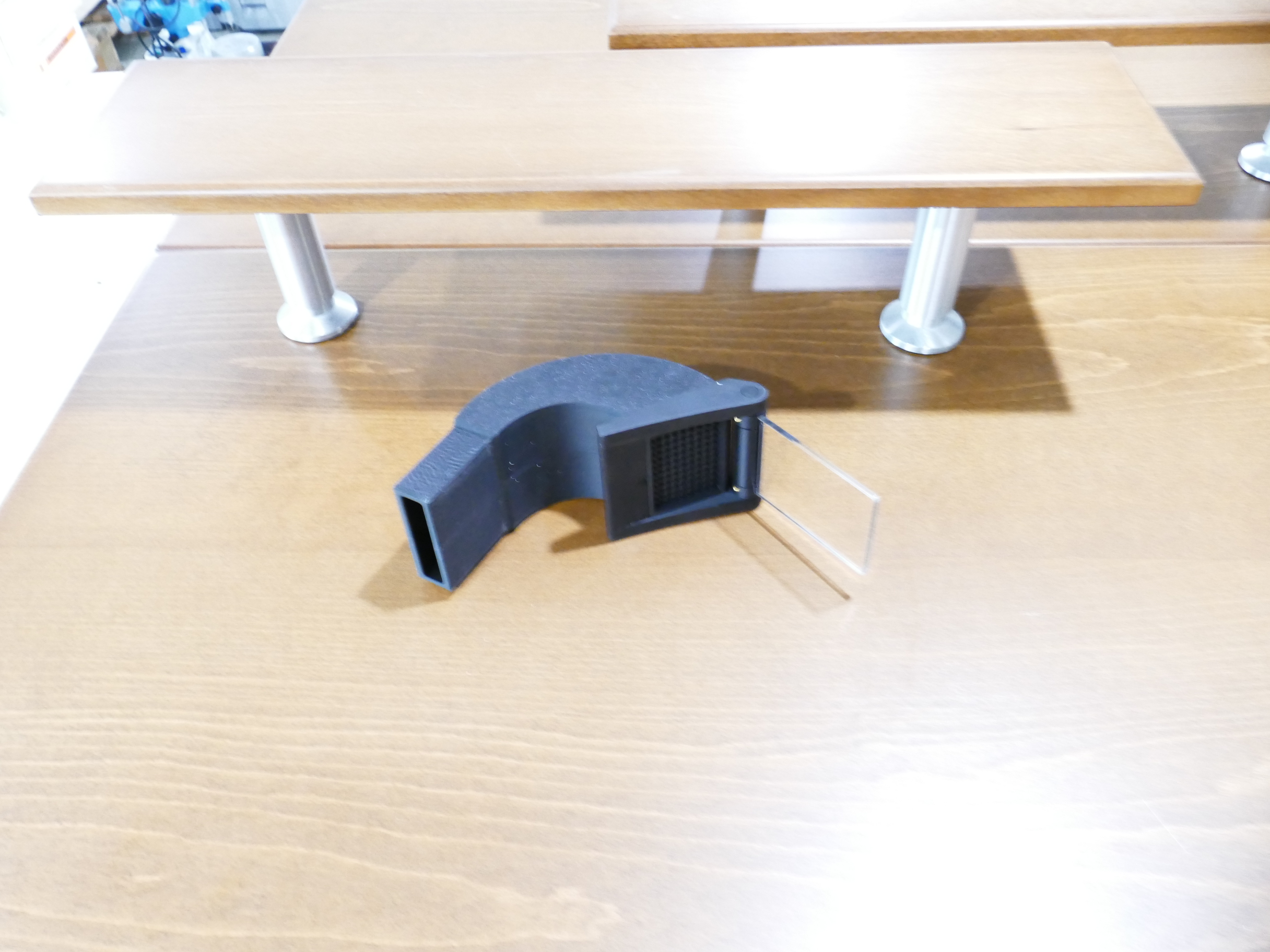 Dentalmöbel Labor Möbel zweier Arbeitstisch weiß mit Absaugvorrichtung und Luftanschluß 8555 – Bild 3