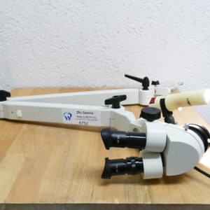 Mikroskop mit Gelenkarm und Eschenbach Licht 8752