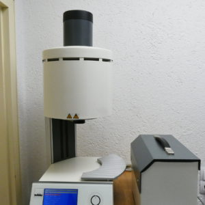 Zubler Variopress 300 Dental Keramik Press Ofen mit original Pumpe 8858