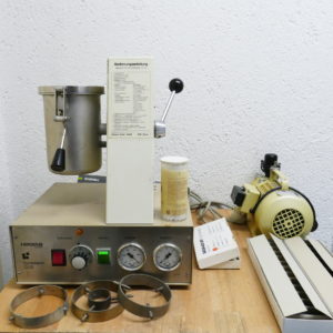 Heraeus Combilabor CL-G mit Heizung, Vacuumpumpe und Zubehör