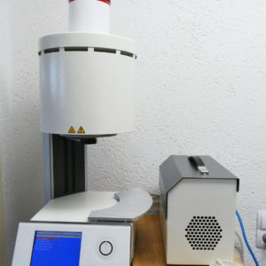 Zubler Variopress 300 I Dental Keramik Press Ofen mit original Pumpe 9022