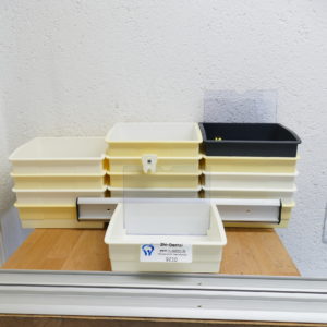 15 Arbeitsschalen mit Notizhalter und 3 Schienen 9210